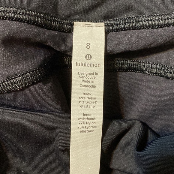 NWT: Lululemon Speed MR Tight, 28” SW REFLECTIVE. Size 8. - Picture 7 of 12
